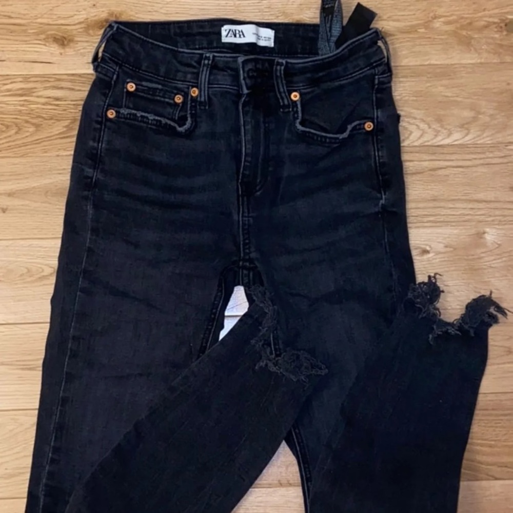 Zara jeans